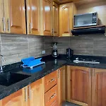 En Laureles Con Ascensor , Balcon Y Muy Bien Ubicado En Laureles Medellin , El Barrio Mas Cool Del Mundo