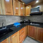 En Laureles Con Ascensor , Balcon Y Muy Bien Ubicado En Laureles Medellin , El Barrio Mas Cool Del Mundo