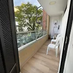 En Laureles Con Ascensor , Balcon Y Muy Bien Ubicado En Laureles Medellin , El Barrio Mas Cool Del Mundo