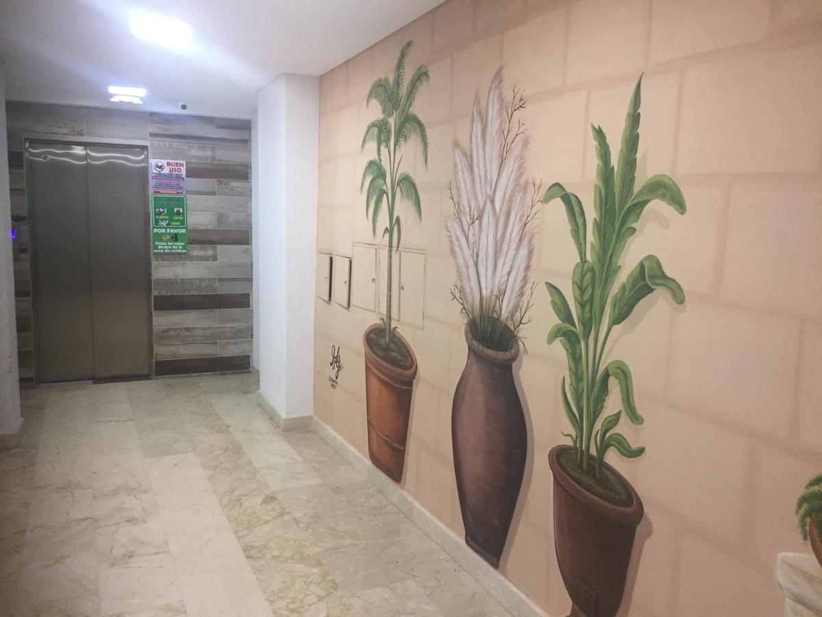 En Laureles Con Ascensor , Balcon Y Muy Bien Ubicado En Laureles , El Barrio Mas Cool Del Mundo