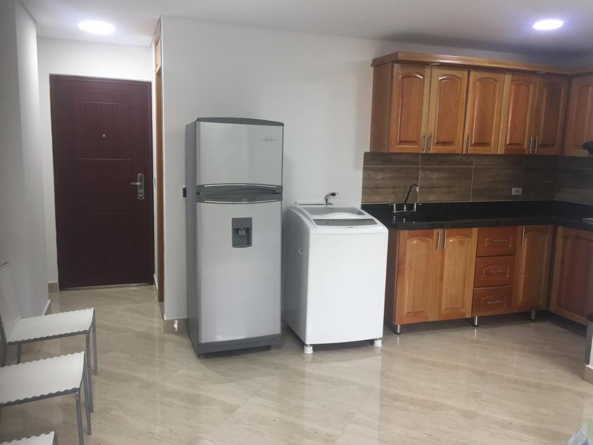 En Laureles Con Ascensor , Balcon Y Muy Bien Ubicado En Laureles , El Barrio Mas Cool Del Mundo Apartment *