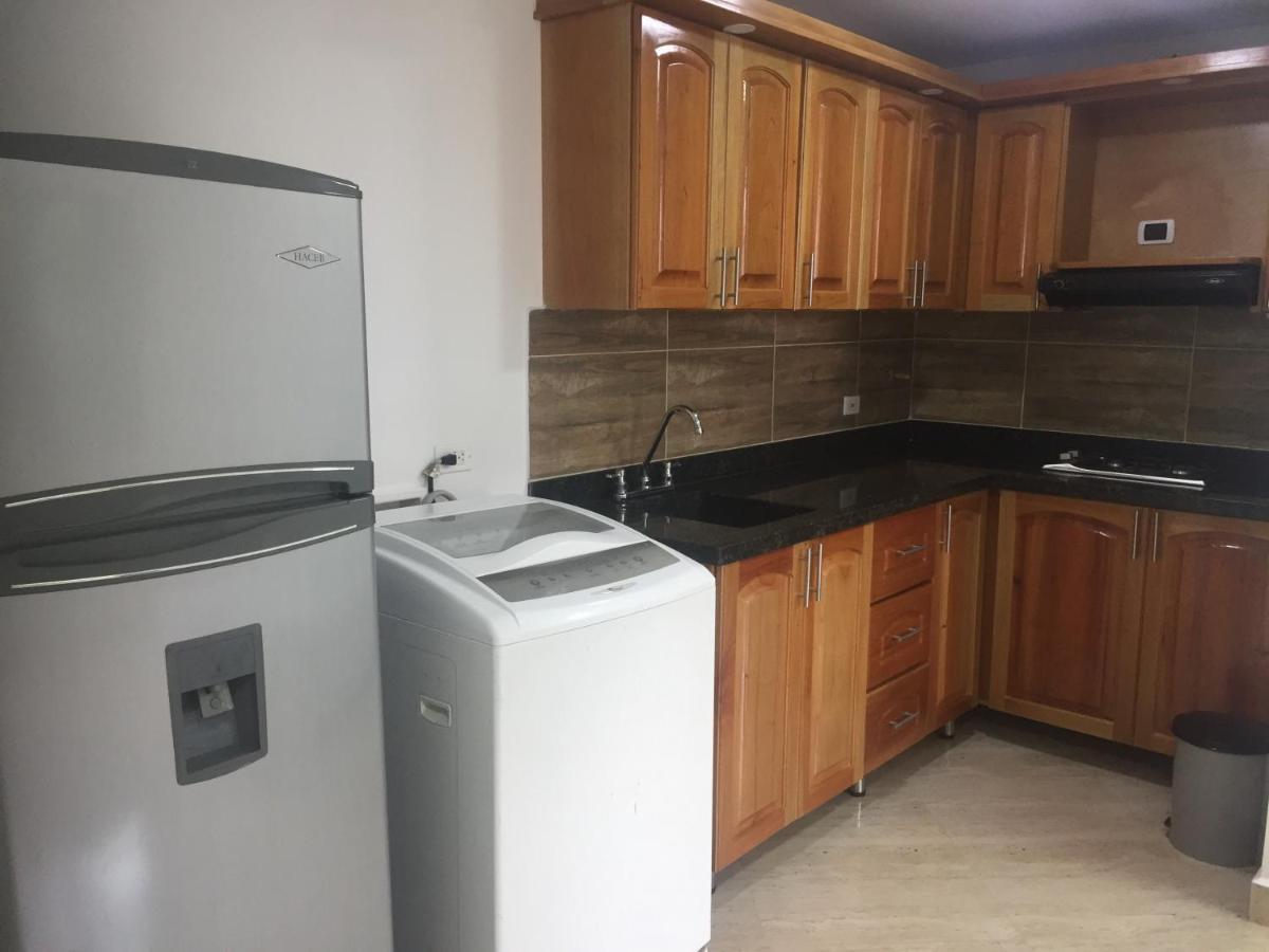 Apartment En Laureles Con Ascensor , Balcon Y Muy Bien Ubicado En Laureles , El Barrio Mas Cool Del Mundo
