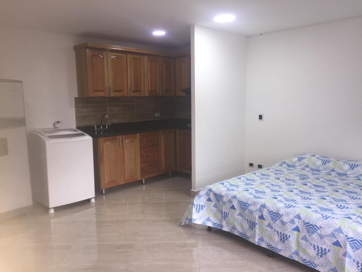En Laureles Con Ascensor , Balcon Y Muy Bien Ubicado En Laureles , El Barrio Mas Cool Del Mundo
