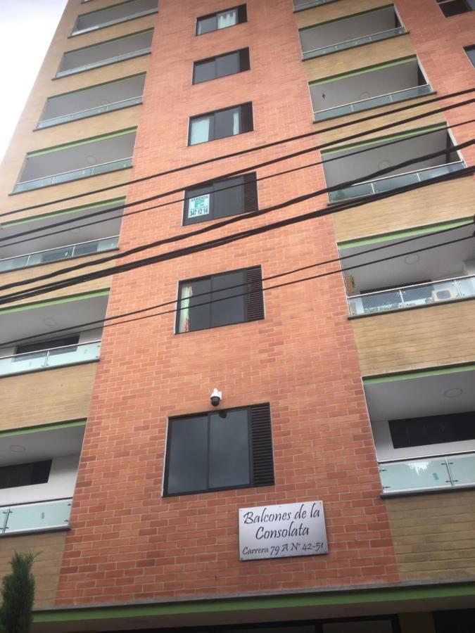 En Laureles Con Ascensor , Balcon Y Muy Bien Ubicado En Laureles , El Barrio Mas Cool Del Mundo