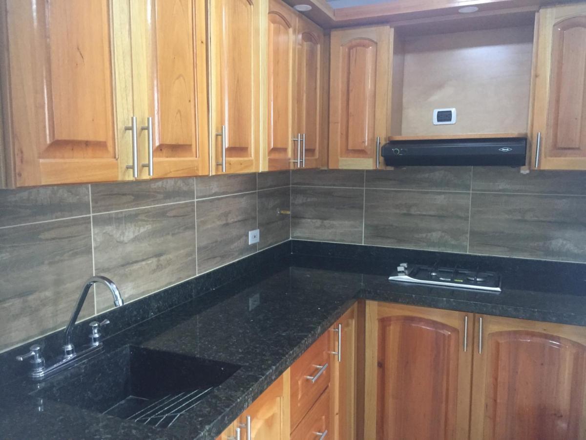 Apartment En Laureles Con Ascensor , Balcon Y Muy Bien Ubicado En Laureles , El Barrio Mas Cool Del Mundo Medellin